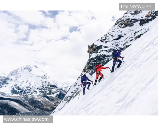 南京排球队耐力训练揭秘：如何在赛场上持久奋战与突破极限